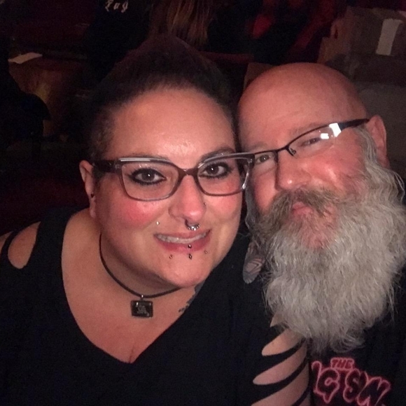 Meet your Posher, Heather - Picture 1 of 7